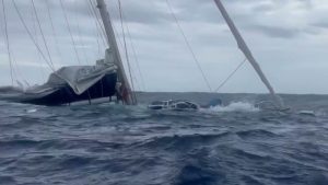 Arcona 460 yacht sinks after ...